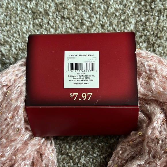 Faded Glory Pink Knit Infinity Scarf - Picture 3 of 4